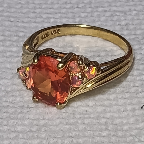 5.3ct. Natural orange sapphire gold ring - Picture 3 of 17